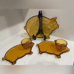 Vintage Tiara Amber glass pig platter plates and cups